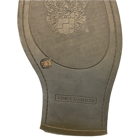 NWOB Vince Camuto Women's 5.5 Gray Suede Leather Stud Chain Bobette Boots - Picture 3 of 5